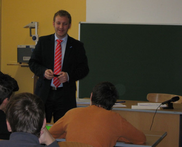 2009_10BeWo02
