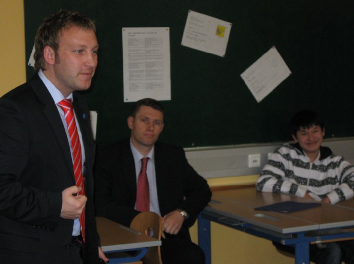 2009_10BeWo04