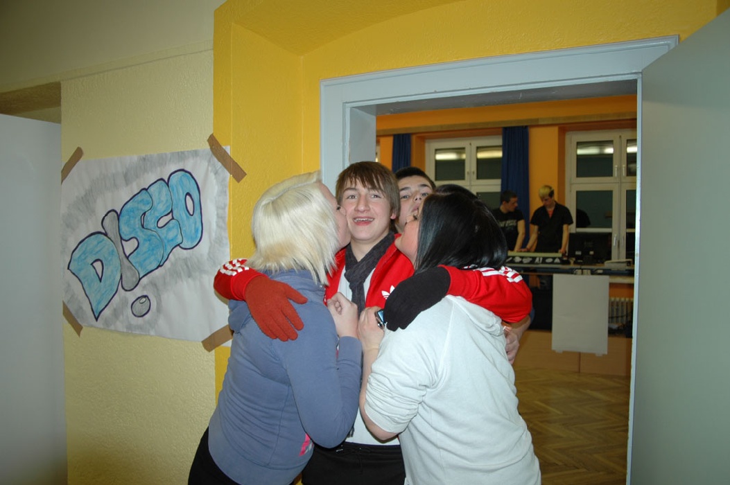 2009_10HZNSerie225