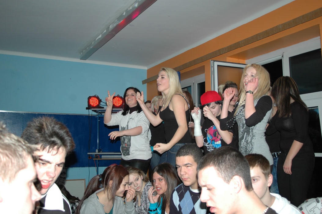 2009_10HZNSerie275