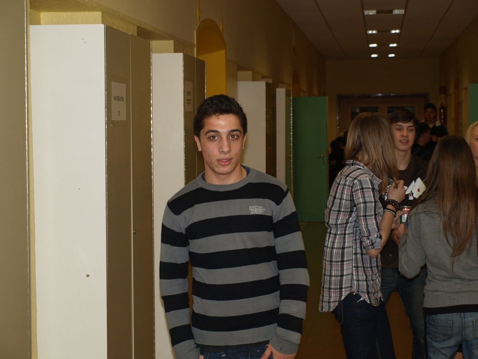 2009_10HZNSerie373